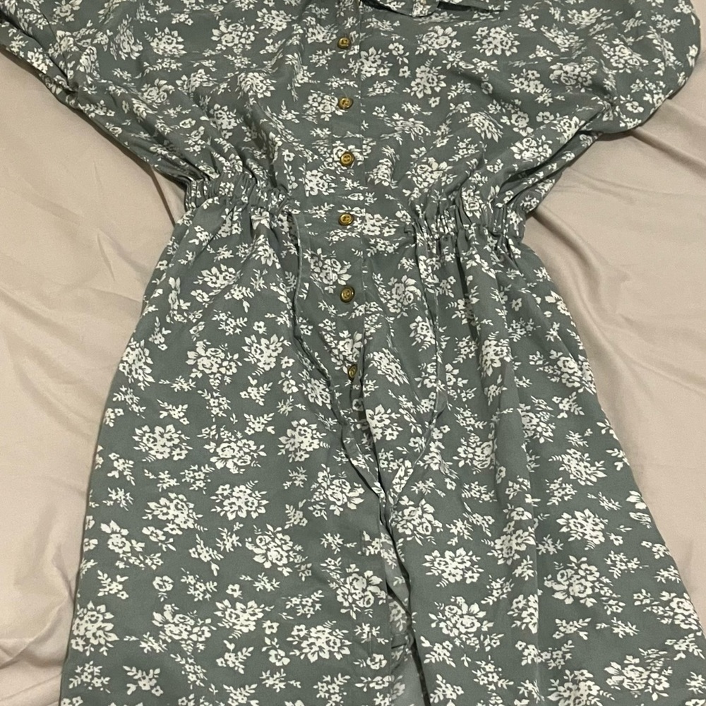 Speed Control New York White and Light Green Dress